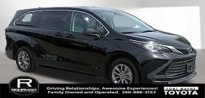2024 Toyota Sienna LE 8 Passenger