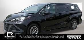 2024 Toyota Sienna LE 8 Passenger