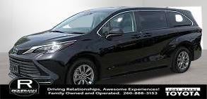 2024 Toyota Sienna LE 8 Passenger