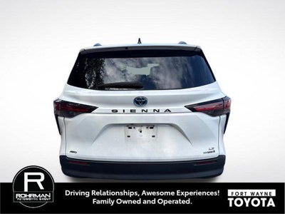 2021 Toyota Sienna LE 8 Passenger
