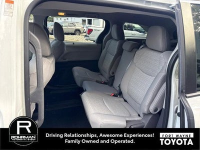 2021 Toyota Sienna LE 8 Passenger