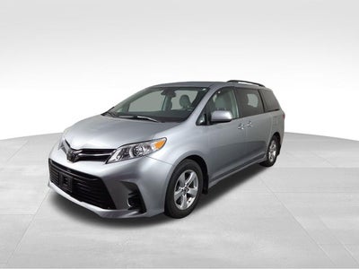 2020 Toyota Sienna LE 8 Passenger