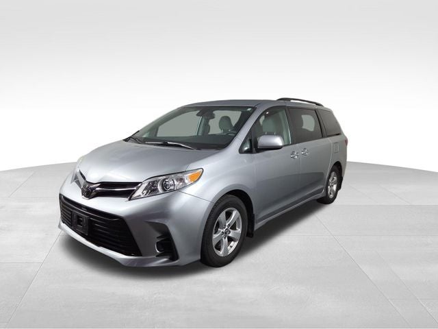 2020 Toyota Sienna LE 8 Passenger