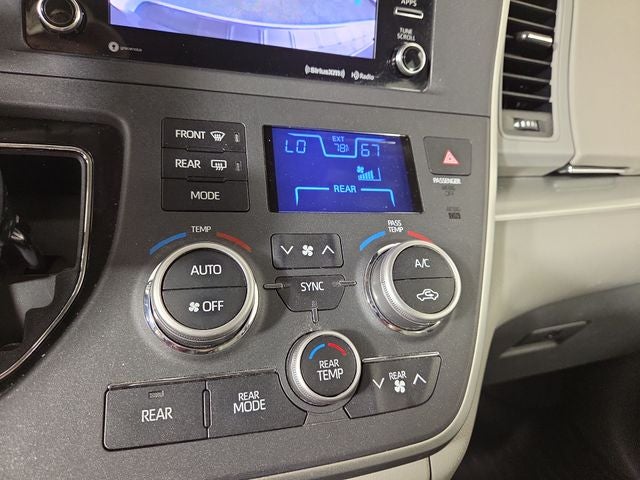 2020 Toyota Sienna LE 8 Passenger