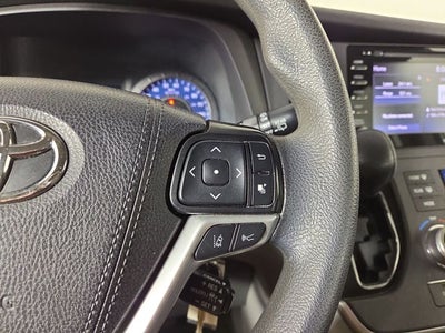 2020 Toyota Sienna LE 8 Passenger