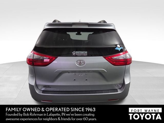 2020 Toyota Sienna LE 8 Passenger