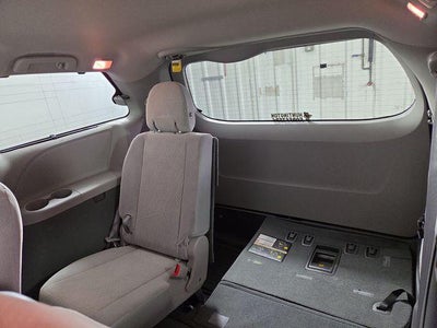 2020 Toyota Sienna LE 8 Passenger