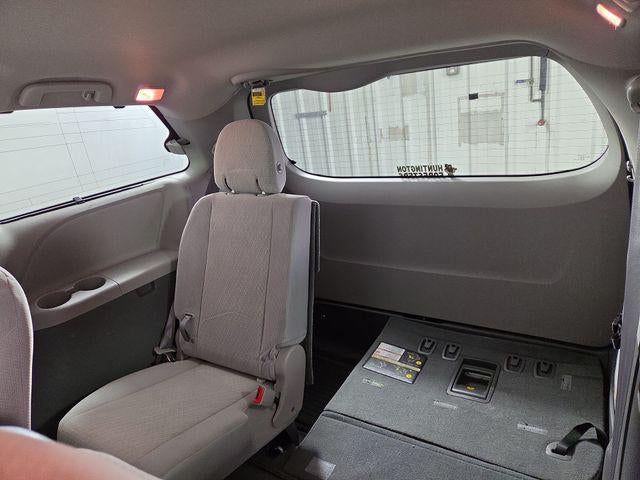 2020 Toyota Sienna LE 8 Passenger