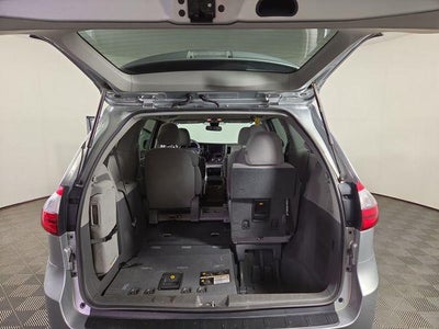 2020 Toyota Sienna LE 8 Passenger