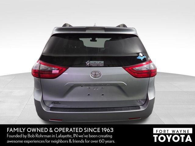 2020 Toyota Sienna LE 8 Passenger