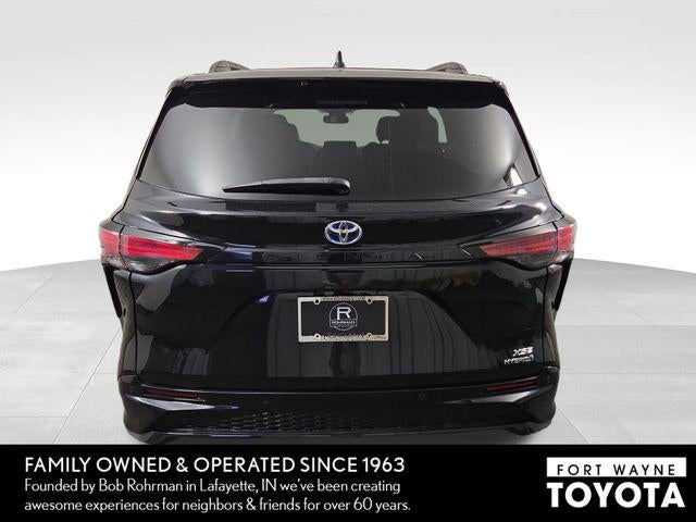 2023 Toyota Sienna XSE 7 Passenger