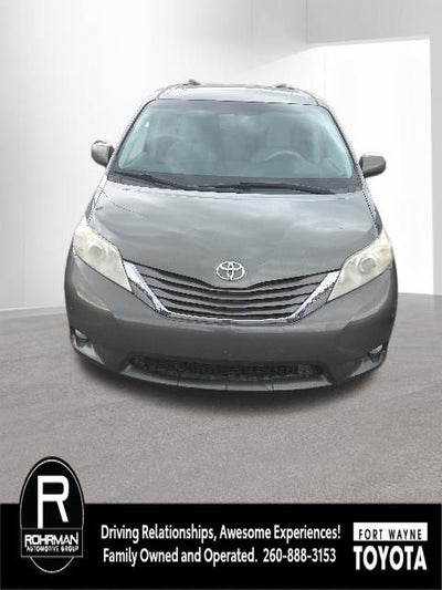 2011 Toyota Sienna XLE