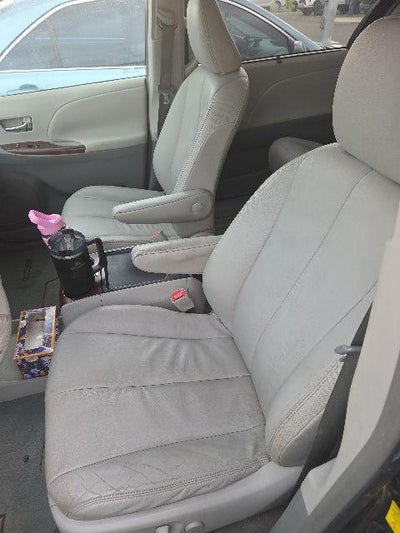 2011 Toyota Sienna XLE