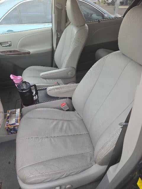 2011 Toyota Sienna XLE