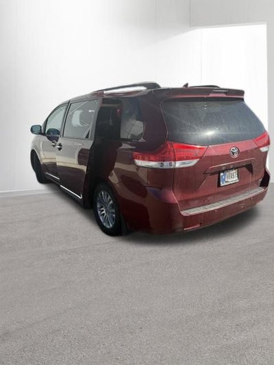 2011 Toyota Sienna XLE