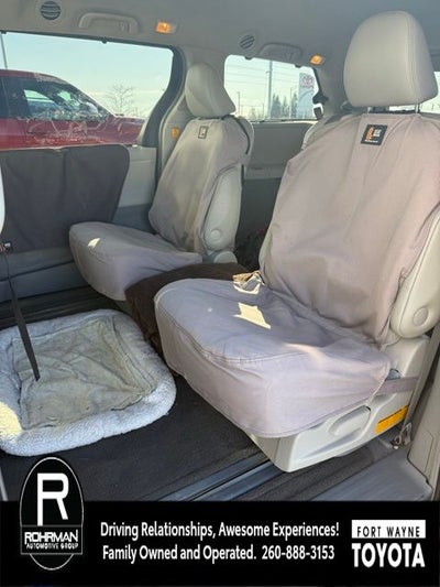 2011 Toyota Sienna XLE