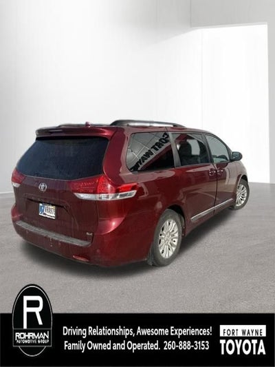 2011 Toyota Sienna XLE