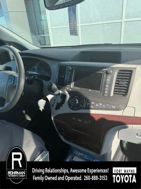 2011 Toyota Sienna XLE