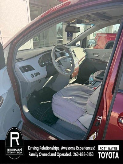 2011 Toyota Sienna XLE