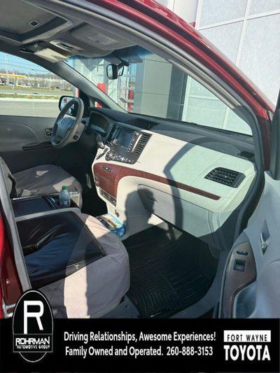 2011 Toyota Sienna XLE