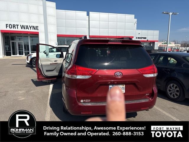 2013 Toyota Sienna XLE