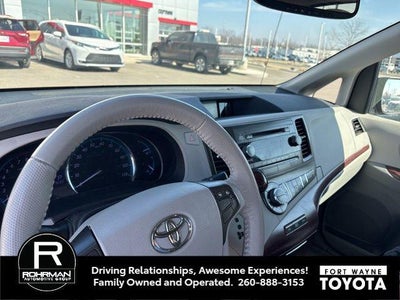 2013 Toyota Sienna XLE