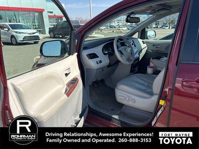 2013 Toyota Sienna XLE