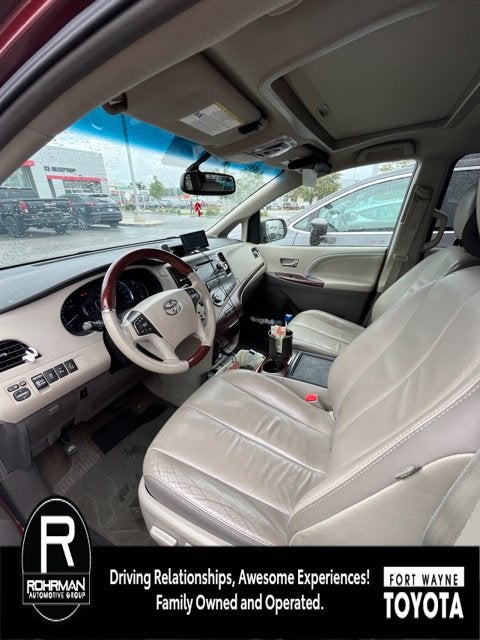 2013 Toyota Sienna Limited 7 Passenger
