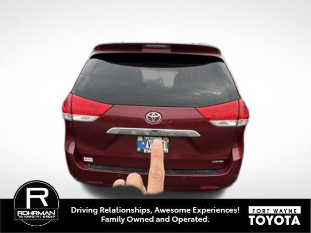 2013 Toyota Sienna Limited 7 Passenger