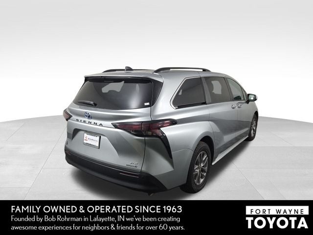 2024 Toyota Sienna XLE