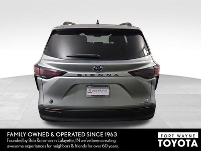 2024 Toyota Sienna XLE