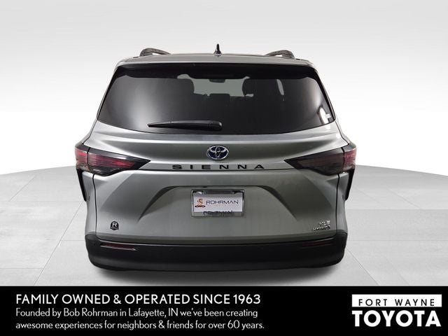 2024 Toyota Sienna XLE