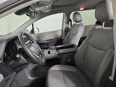 2024 Toyota Sienna XLE