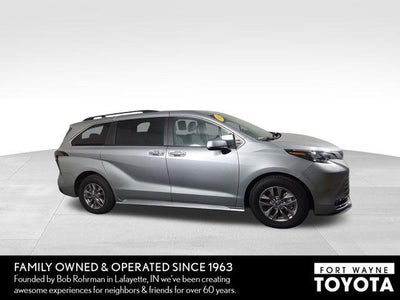2024 Toyota Sienna XLE