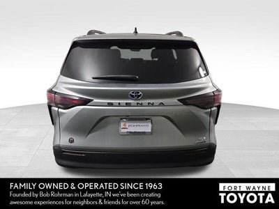 2024 Toyota Sienna XLE