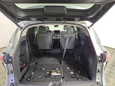 2025 Toyota Sienna XLE