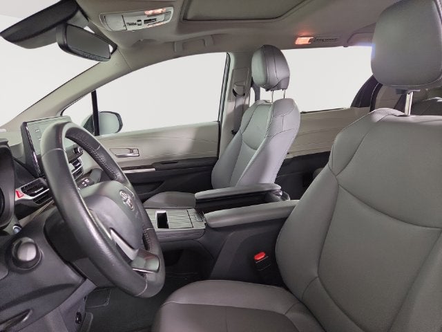 2024 Toyota Sienna XLE 8 Passenger