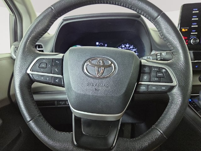2024 Toyota Sienna XLE 8 Passenger