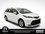 2024 Toyota Sienna XLE 8 Passenger