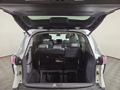 2024 Toyota Sienna XLE 8 Passenger