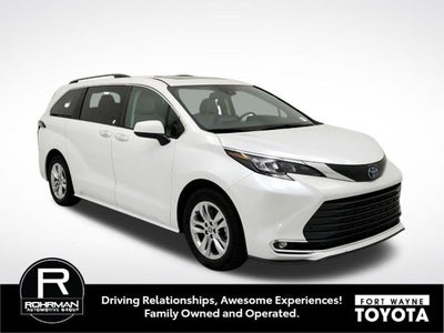 2024 Toyota Sienna XLE 8 Passenger