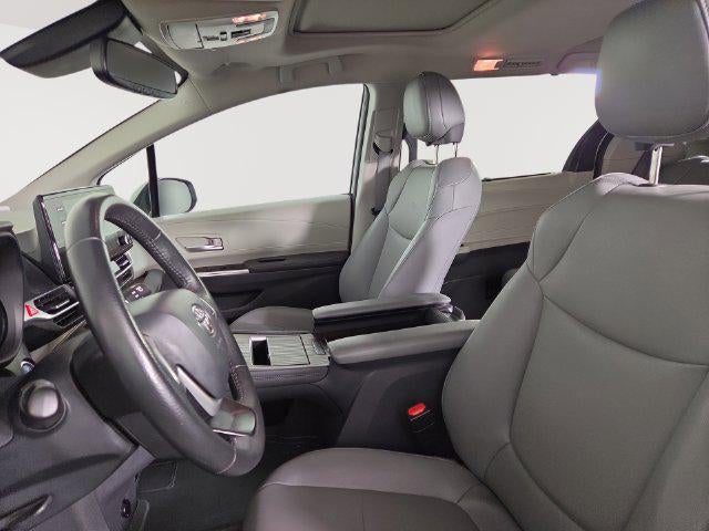 2024 Toyota Sienna XLE 8 Passenger