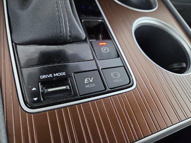 2024 Toyota Sienna XLE 8 Passenger