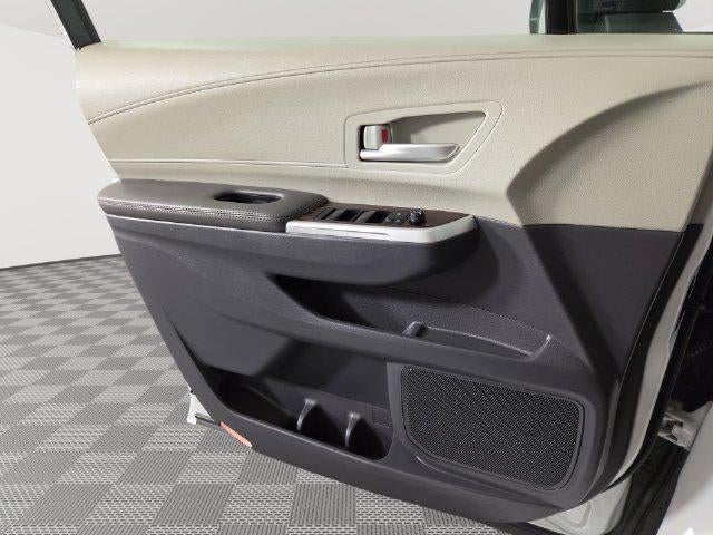 2024 Toyota Sienna XLE 8 Passenger