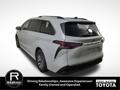 2024 Toyota Sienna XLE 8 Passenger