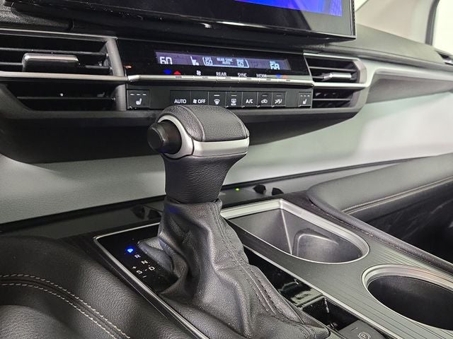 2025 Toyota Sienna XLE 8 Passenger