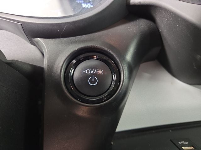 2025 Toyota Sienna XLE 8 Passenger