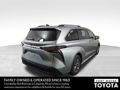 2025 Toyota Sienna XLE 8 Passenger