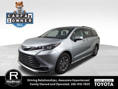 2025 Toyota Sienna XLE 8 Passenger