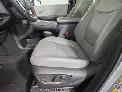 2025 Toyota Sienna XLE 8 Passenger